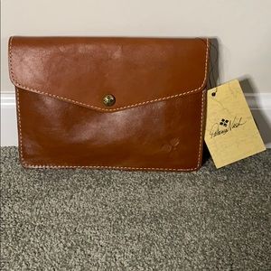 Brand new Patricia Nash clutch